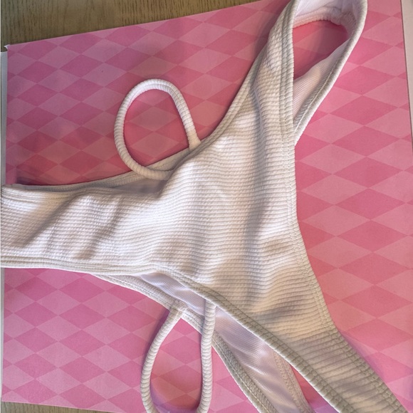 White Ribbed Bikini Set - Picture 4 of 8